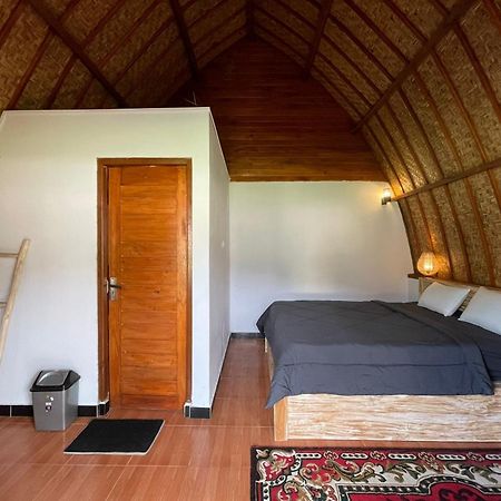 Volcano Cabins Kubupenlokan Ngoại thất bức ảnh