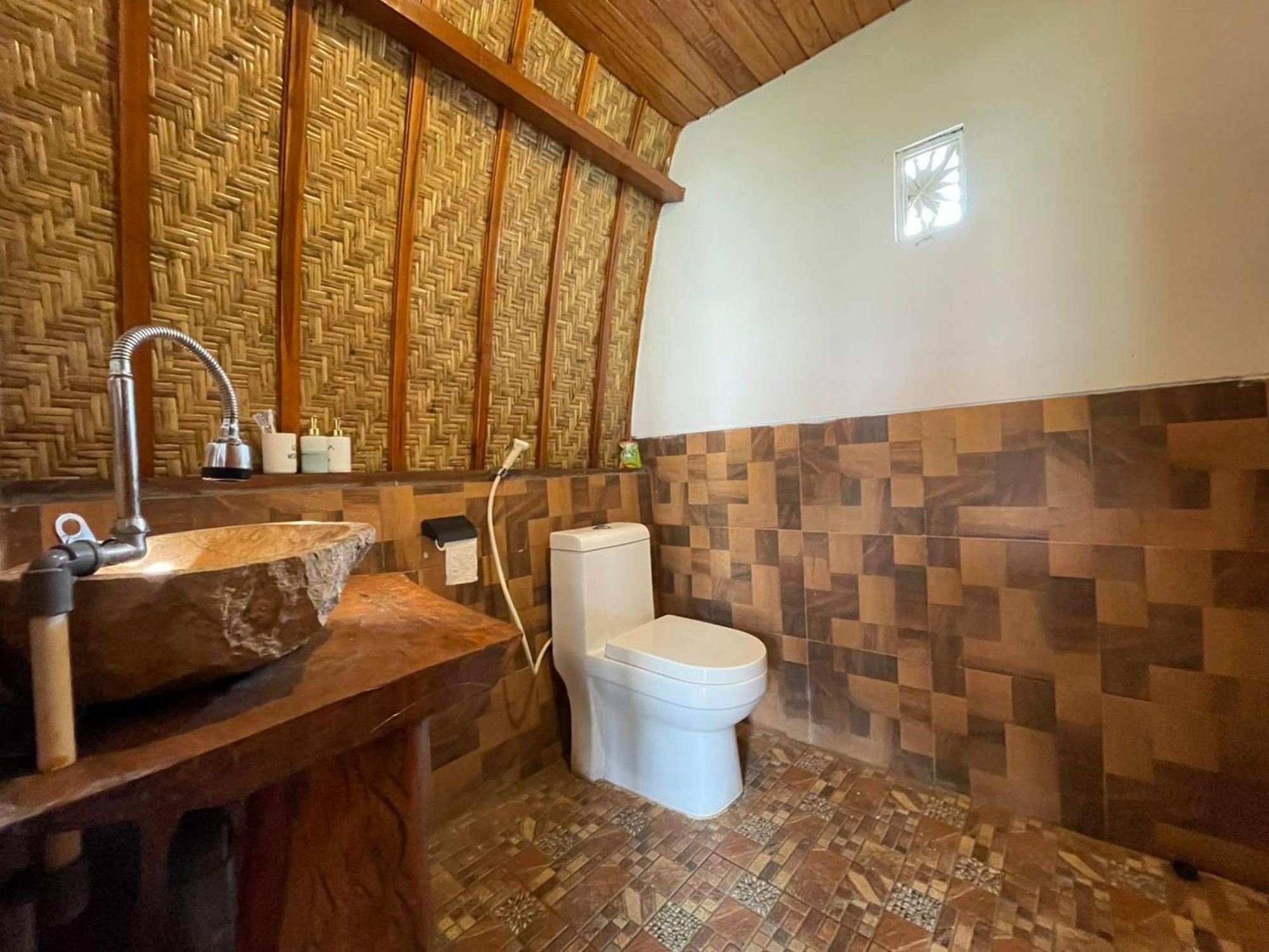 Volcano Cabins Kubupenlokan Ngoại thất bức ảnh